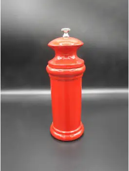 Poivrier Shangai rouge brillant 17 cm